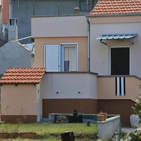 Ferienhaus Step Away From The Beach, Sea View House Pergola *